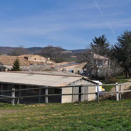 Le Petit Labouret Hotell Revest-du-Bion Eksteriør bilde